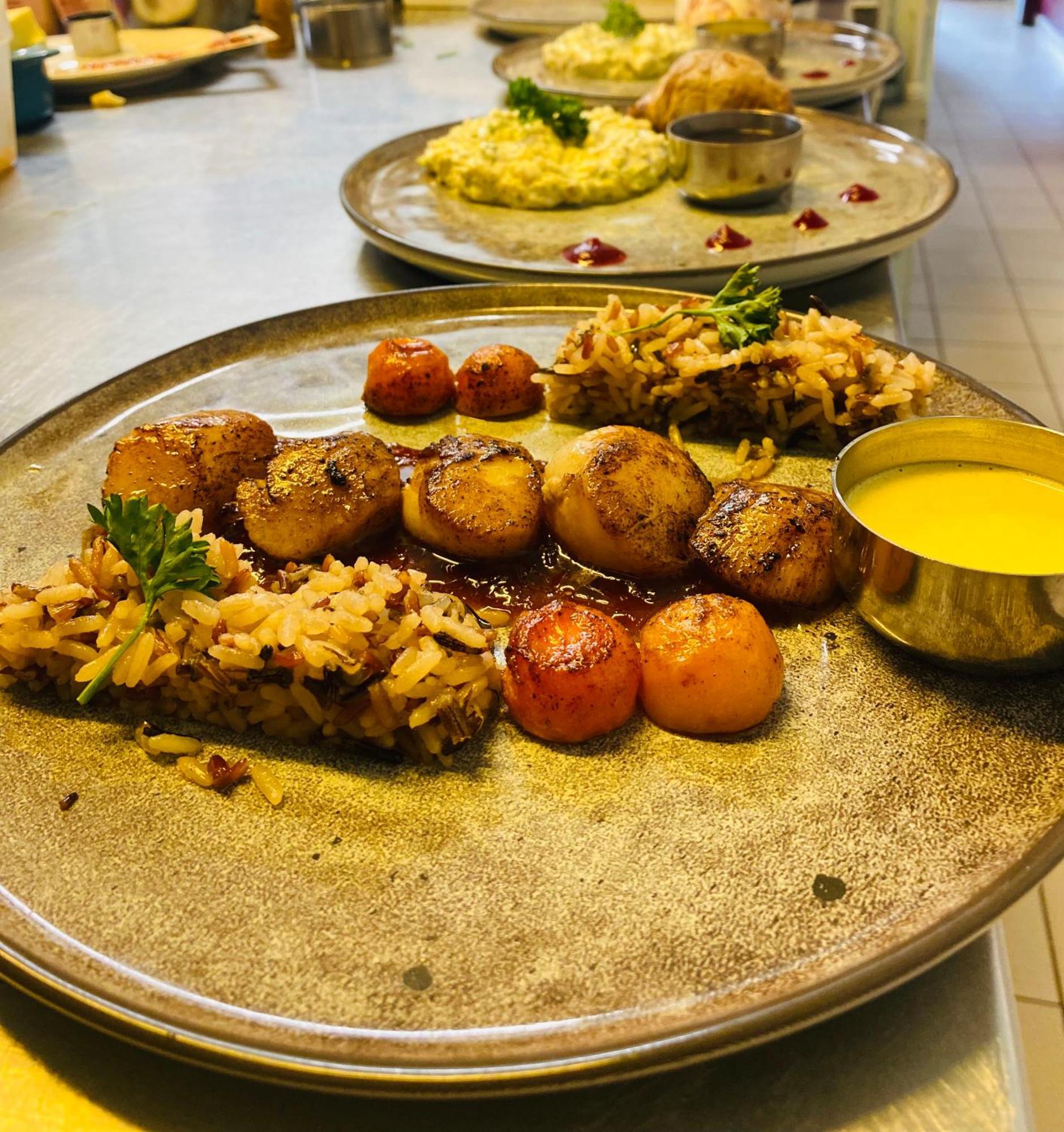 Logis Hotel Bellevue Restaurant La Pomme D'Or Coucy-le-Château-Auffrique Dış mekan fotoğraf